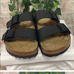 Birkenstock Arizonas (like new) Size 7.5